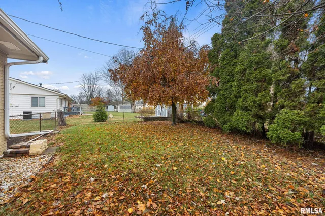 $249,900 | 110 East Maywood Street, Morton, IL 61550