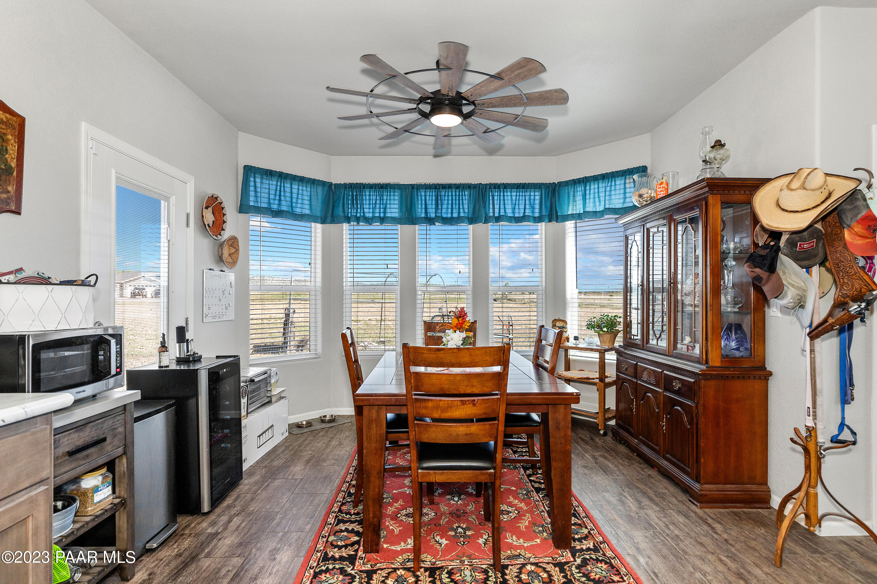 300 Ranch House Road Paulden, AZ 86334 - Photo 7 of 20 008_Dining Area