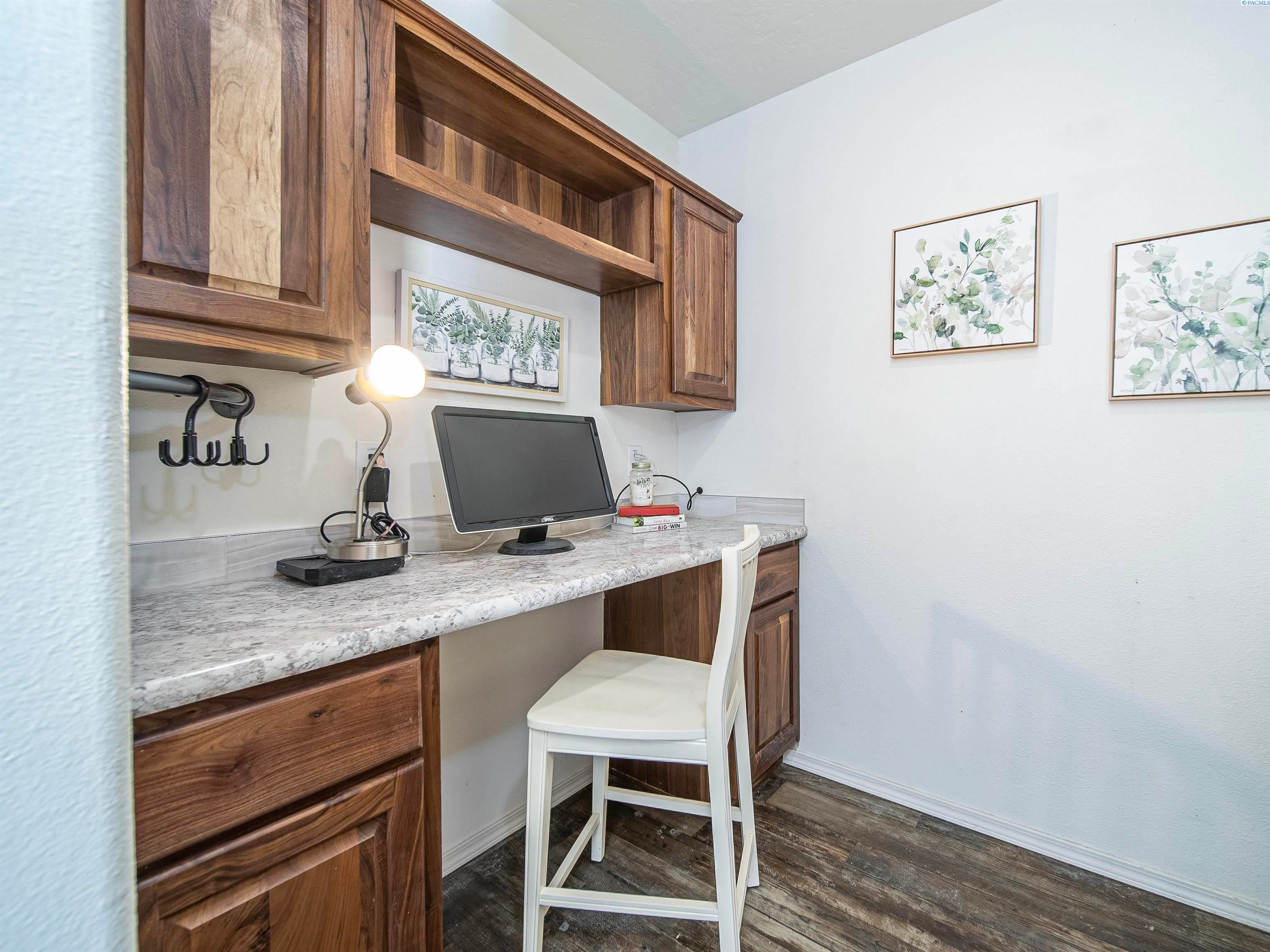 7904 South Griffin Road Prosser, WA 99350 - Photo 22 of 35 Gallery Image 22