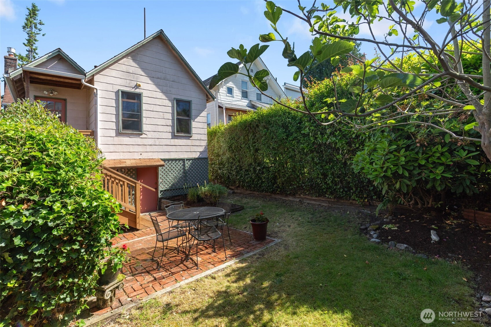 1631 North 54th Street Seattle, WA 98103 - Photo 27 of 40