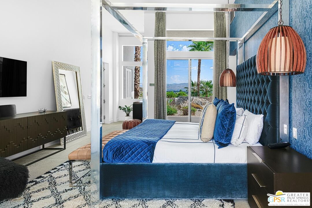 775 South La Mirada Road Palm Springs, CA 92264 - Photo 20 of 59 a living room with furniture and a flat screen tv