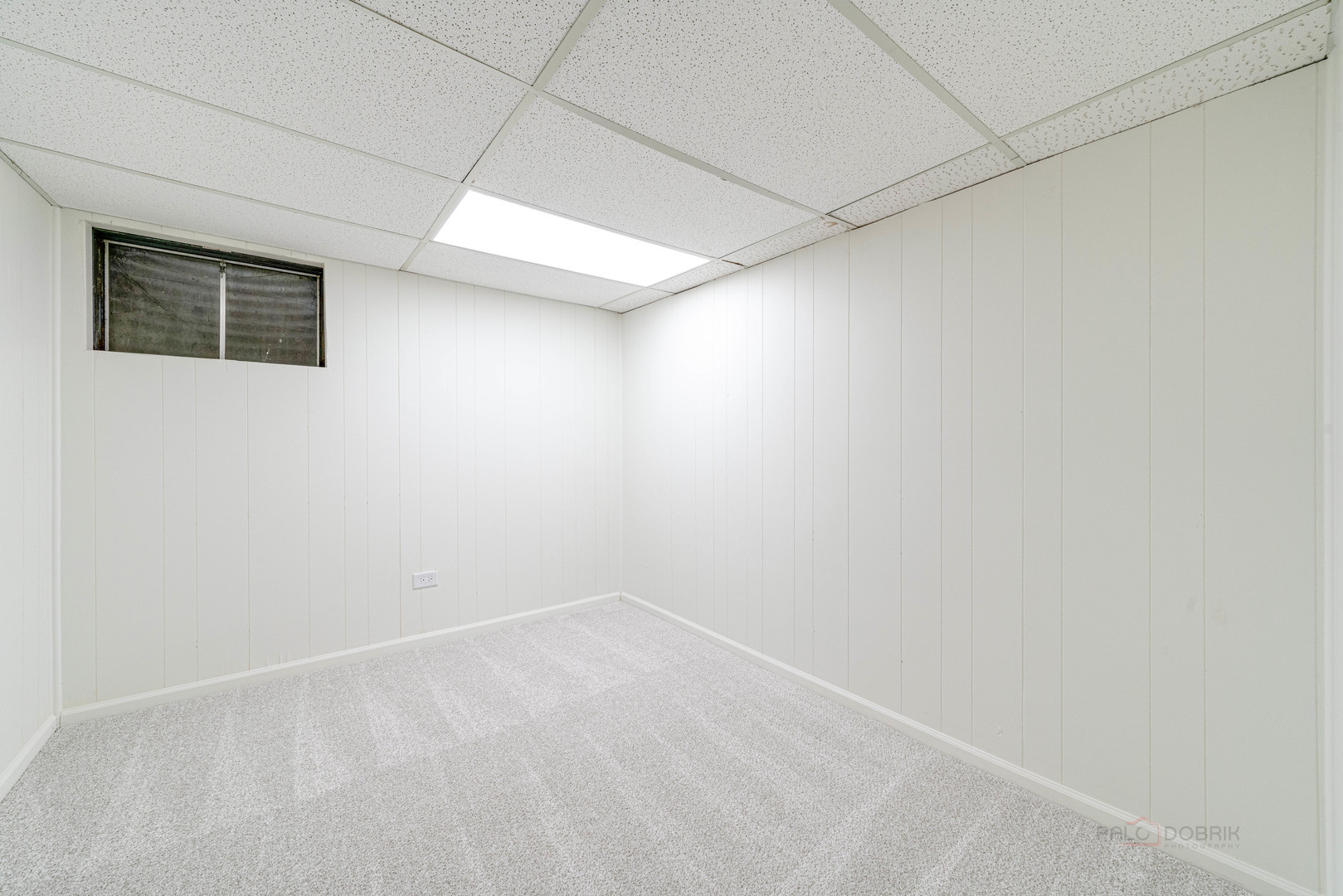 887 Saybrook Lane Buffalo Grove, IL 60089 - Photo 24 of 28 a view of an empty room