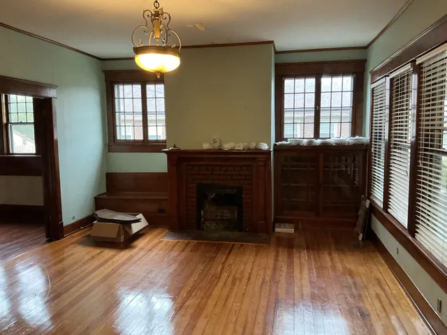 $2,700 | 208 South College Street, Woodbury, TN 37190