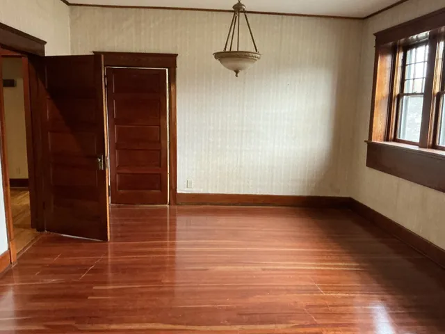 $2,700 | 208 South College Street, Woodbury, TN 37190