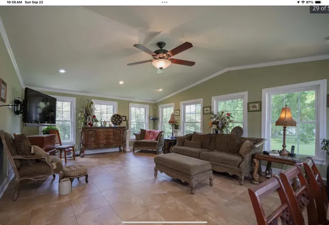 $2,700 | 208 South College Street, Woodbury, TN 37190