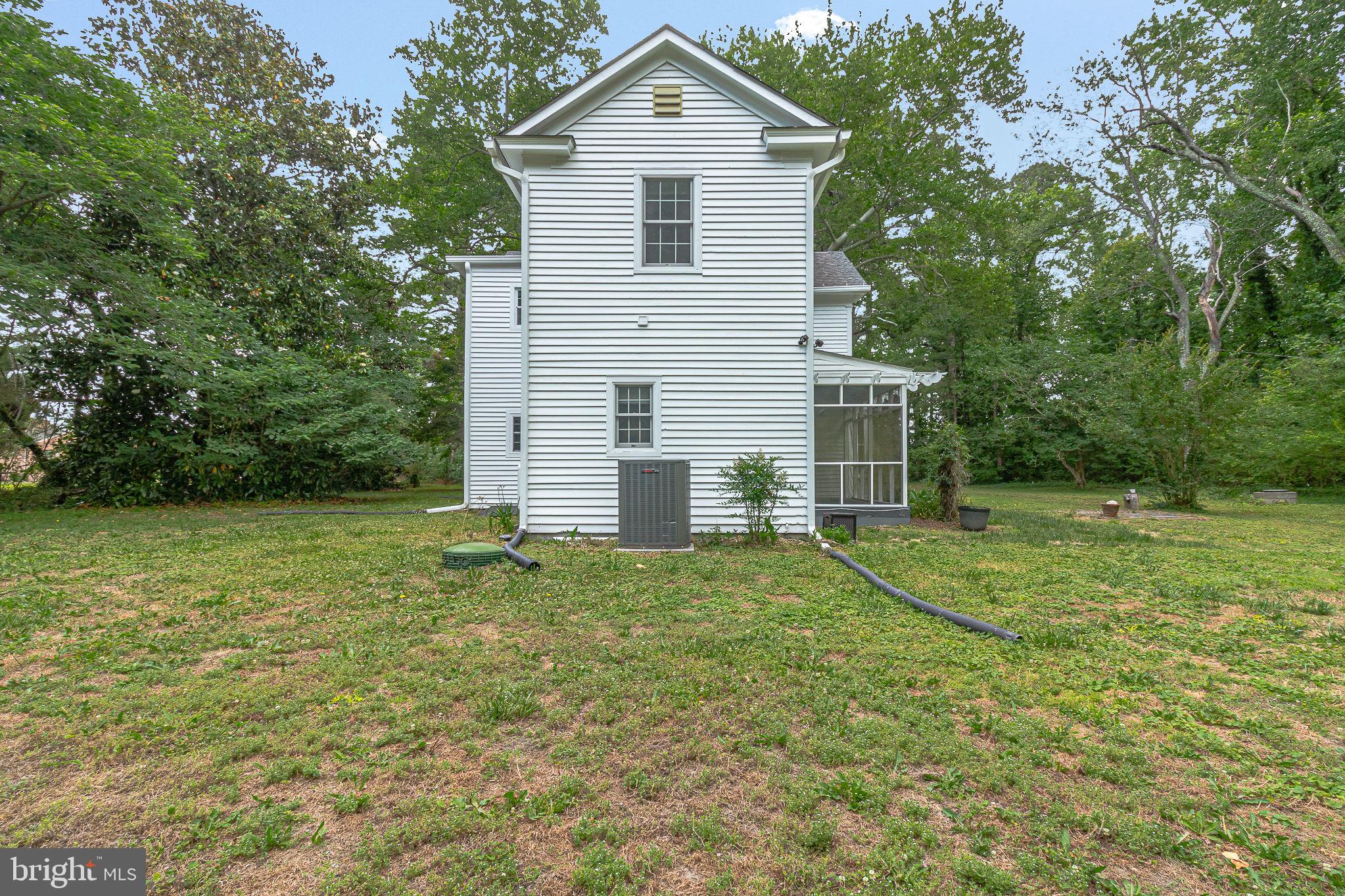 3952 Irvington Road Irvington, VA 22480 - Photo 67 of 77 a view of backyard of house with green space