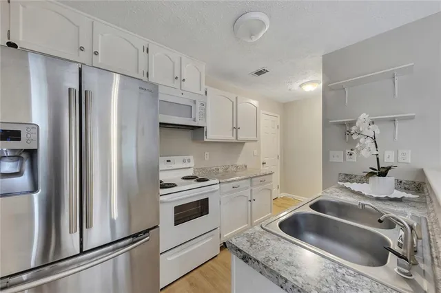 $168,000 | 1300 Surrey Lane Southwest, Marietta, GA 30008