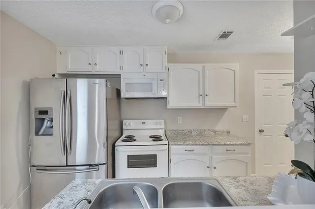 $168,000 | 1300 Surrey Lane Southwest, Marietta, GA 30008