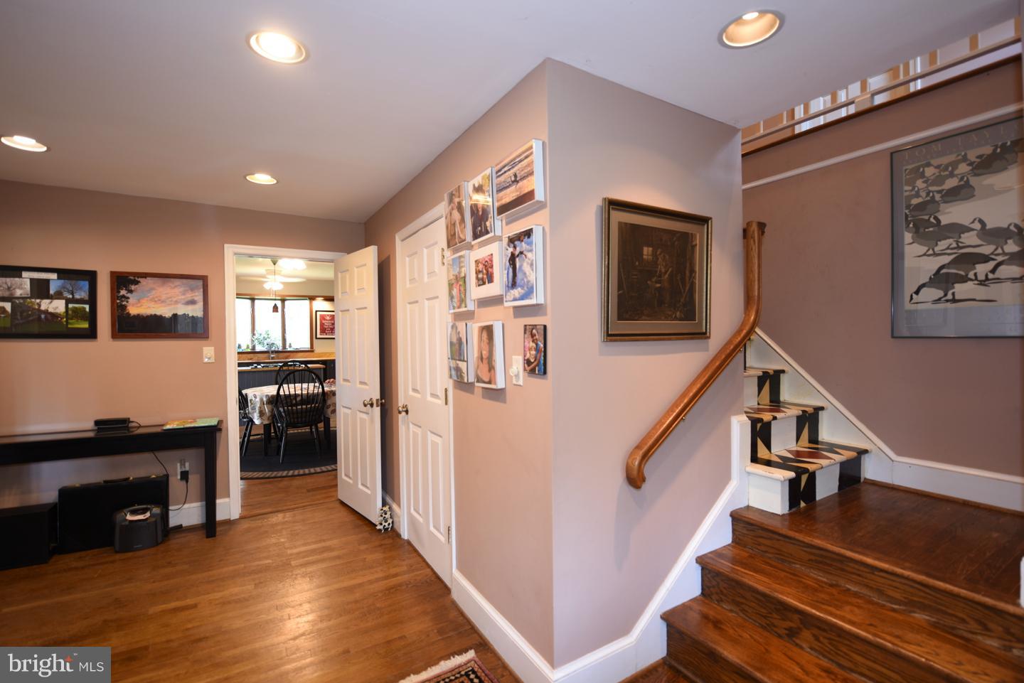 402 Castleton View Road Castleton, VA 22716 - Photo 4 of 29 Entrance Hall