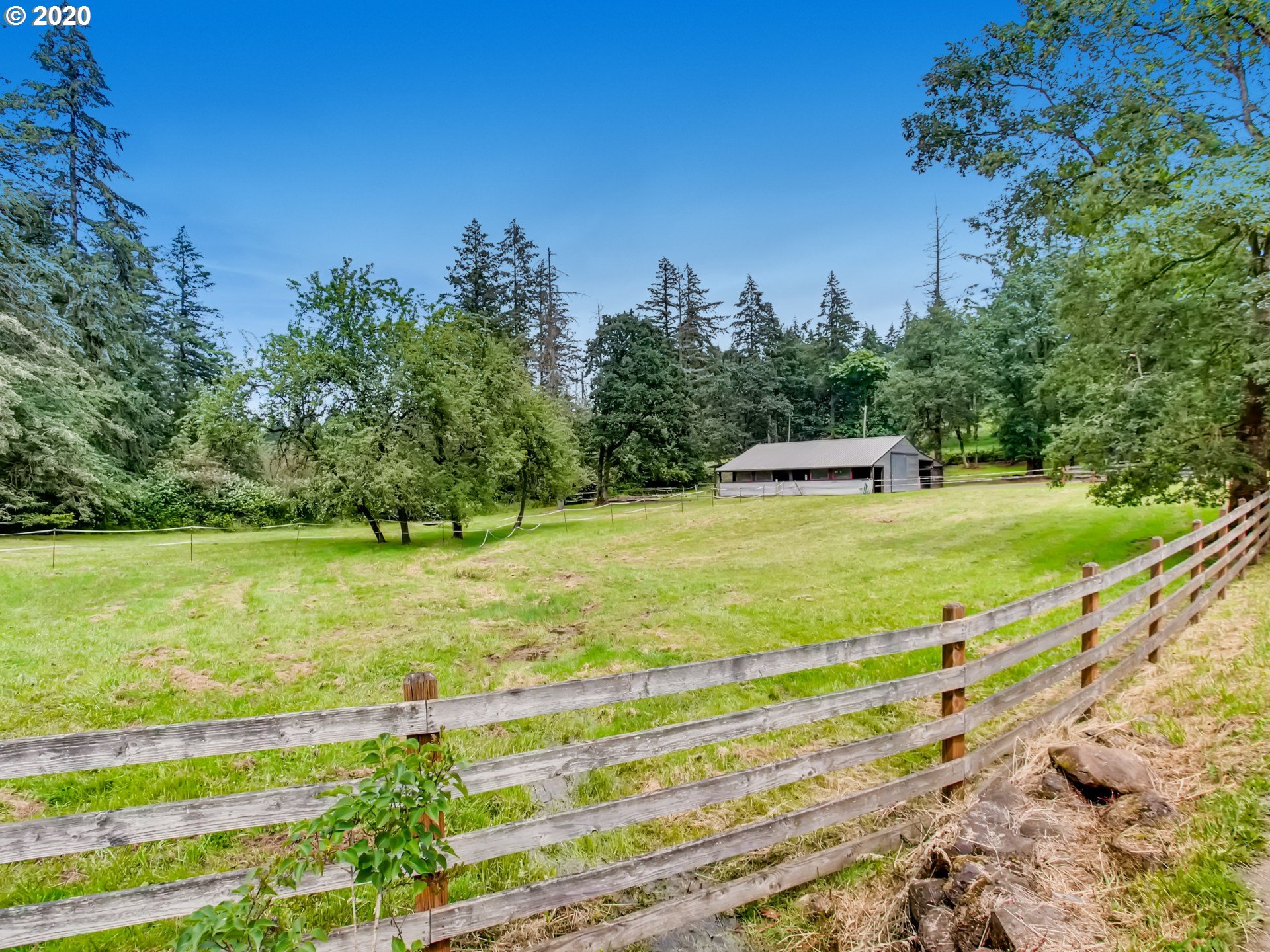 8355 Northeast Parrett Mountain Road Newberg, OR 97132 - Photo 28 of 32 Gallery Image 28