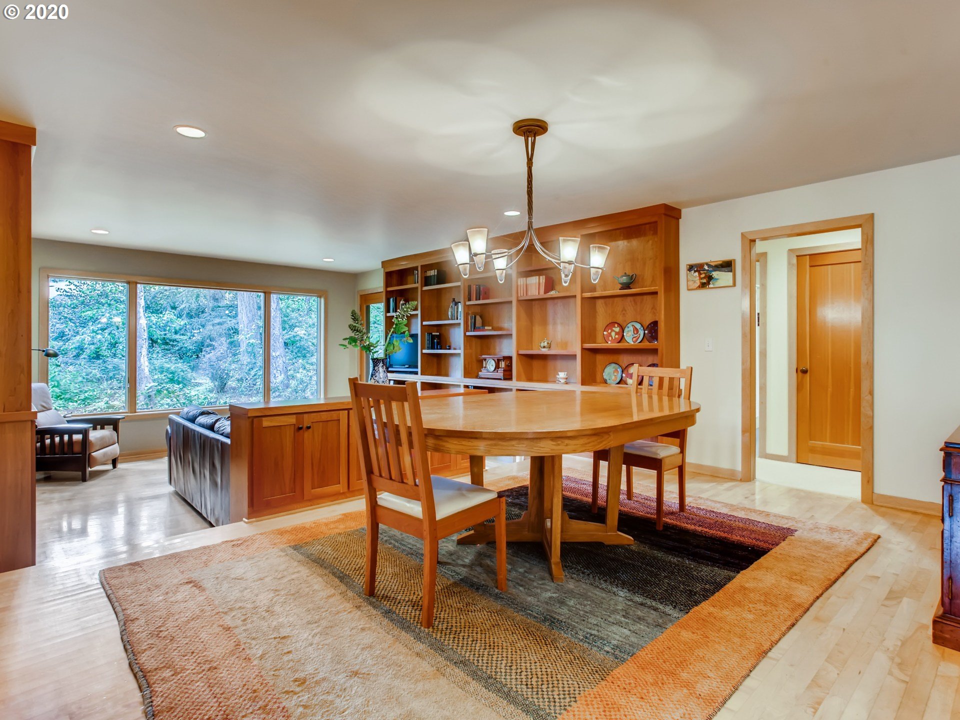 8355 Northeast Parrett Mountain Road Newberg, OR 97132 - Photo 9 of 32 Gallery Image 9