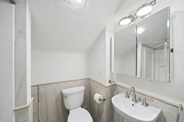 $895,000 | 20119 Sunrise Drive, Redding, CA 96003