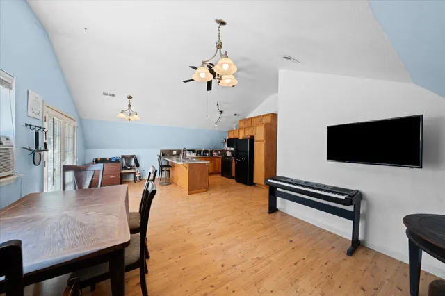 $895,000 | 20119 Sunrise Drive, Redding, CA 96003