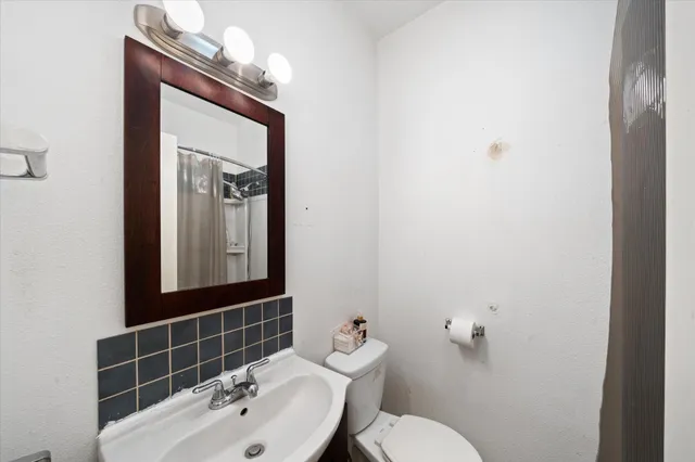 $895,000 | 20119 Sunrise Drive, Redding, CA 96003