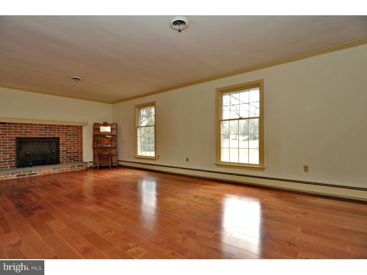 275 East Moyer Road Pottstown, PA 19464 - Photo 5 of 25 Gallery Image 5