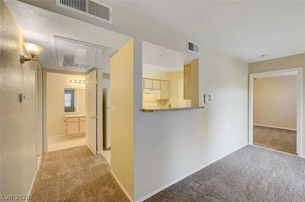 $1,400 | 8101 West Flamingo Road, Unit 1126, Las Vegas, NV 89147