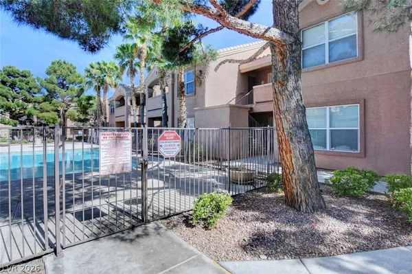 $1,400 | 8101 West Flamingo Road, Unit 1126, Las Vegas, NV 89147