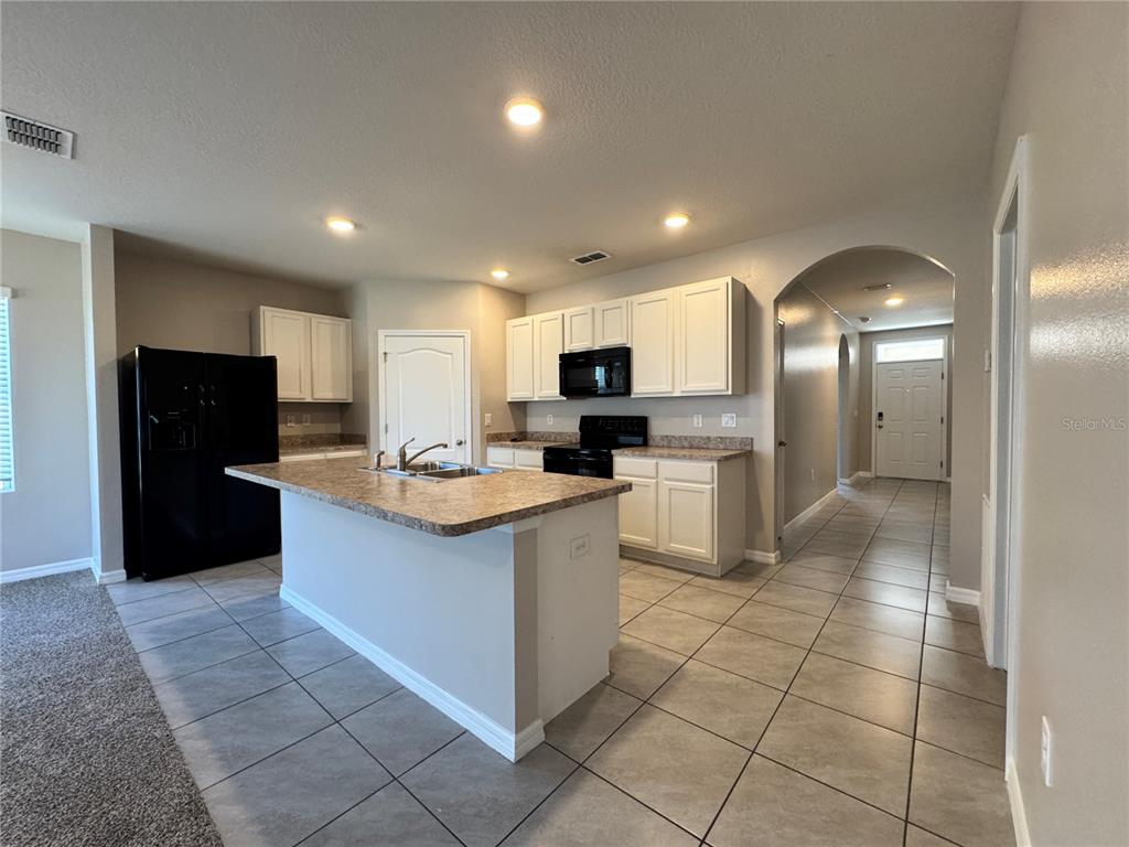 390 Honey Bell Road Winter Haven, FL 33880 - Photo 6 of 32 Gallery Image 6