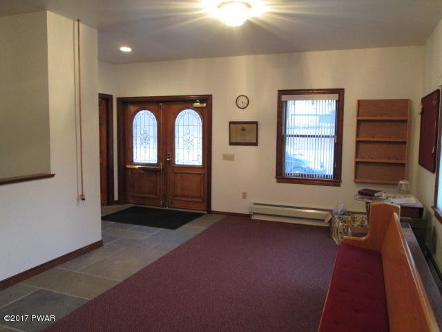 1172 Lake Henry Road Lake Ariel, PA 18436 - Photo 25 of 31 Foyer