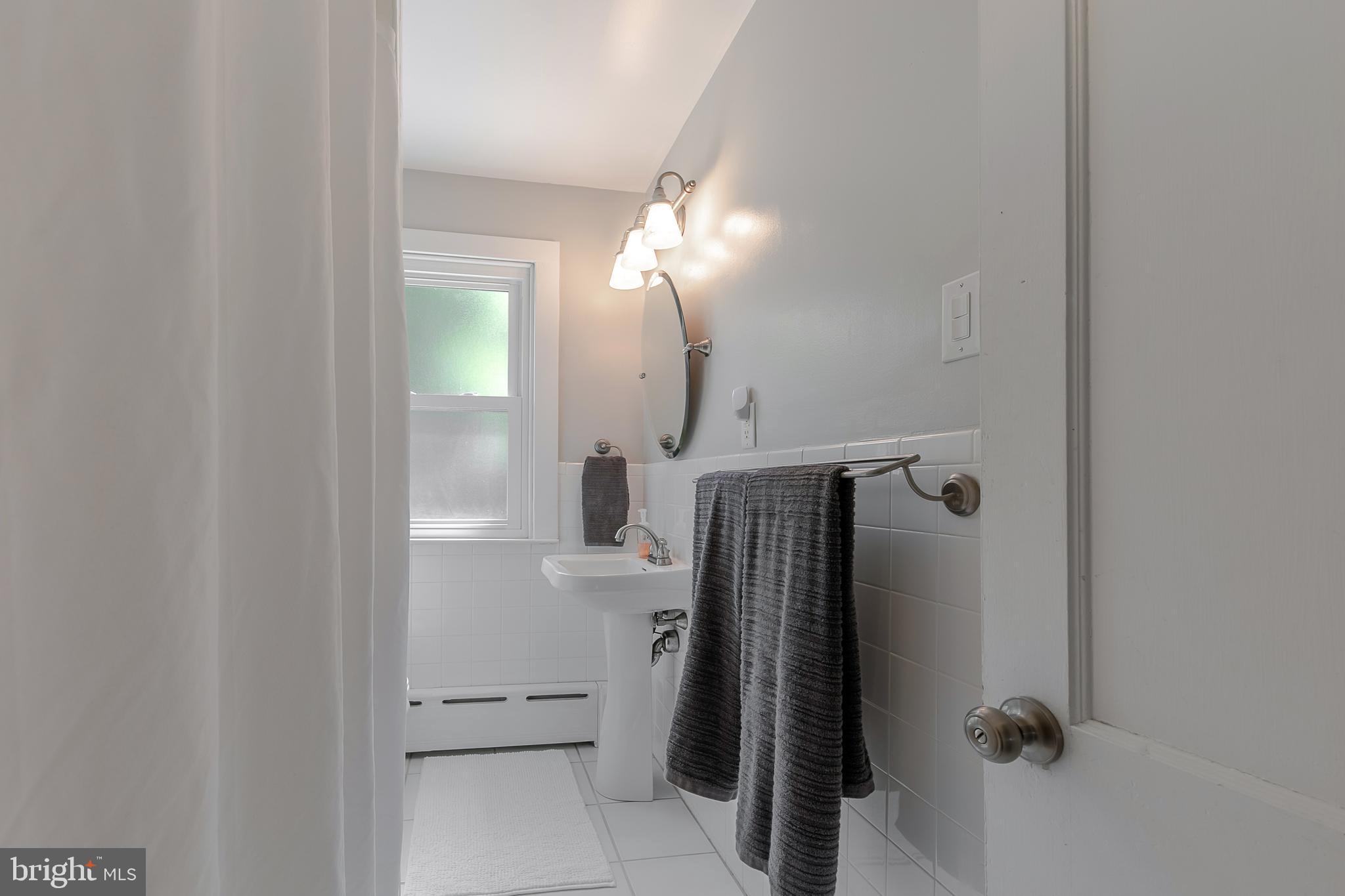 329 Spring Road Havertown, PA 19083 - Photo 13 of 15