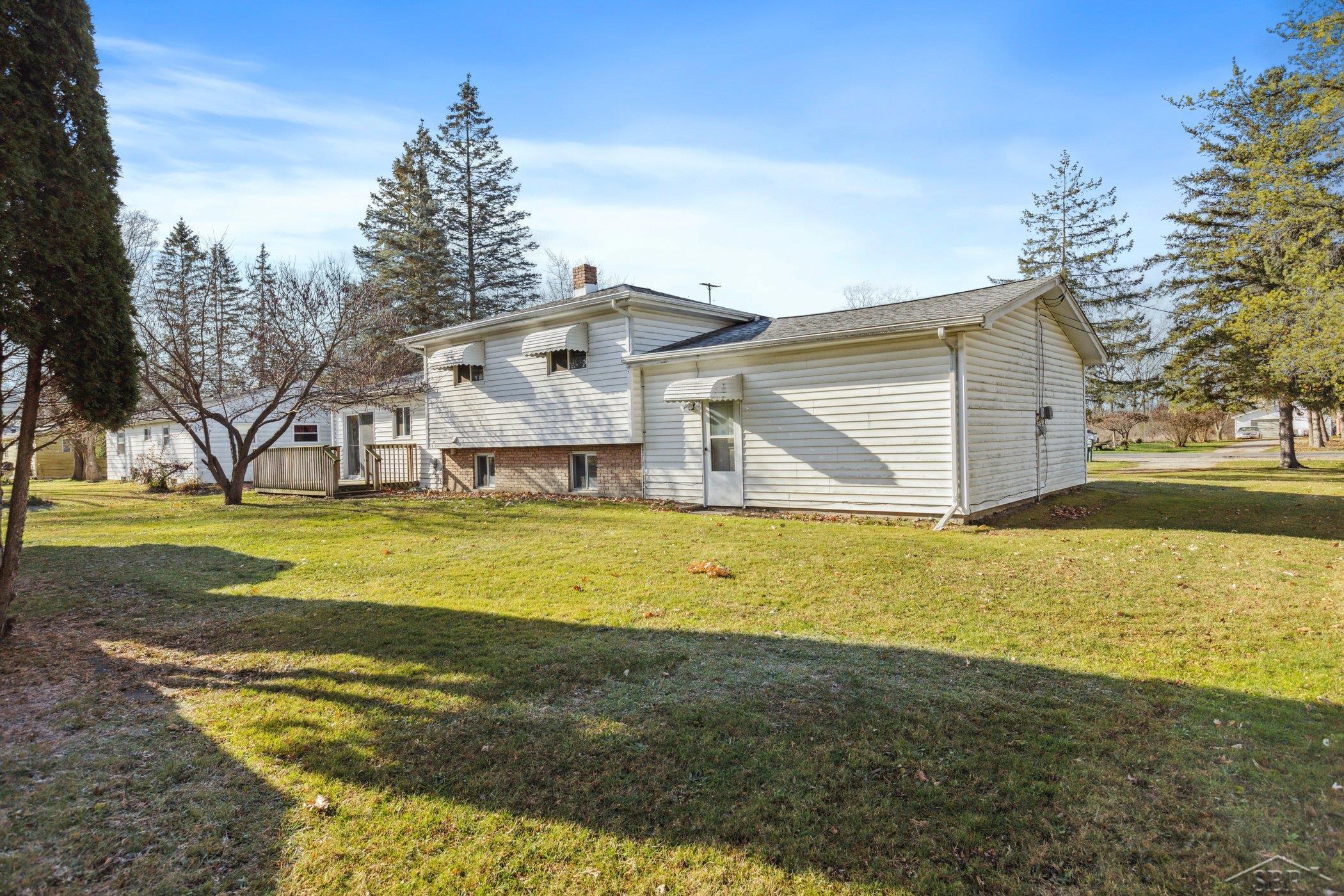 3645 Mack Road Saginaw, MI 48601 - Photo 26 of 30 50095988-25.JPG