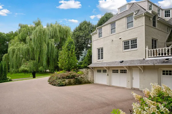 $1,985,000 | 12 Merilane, Edina, MN 55436