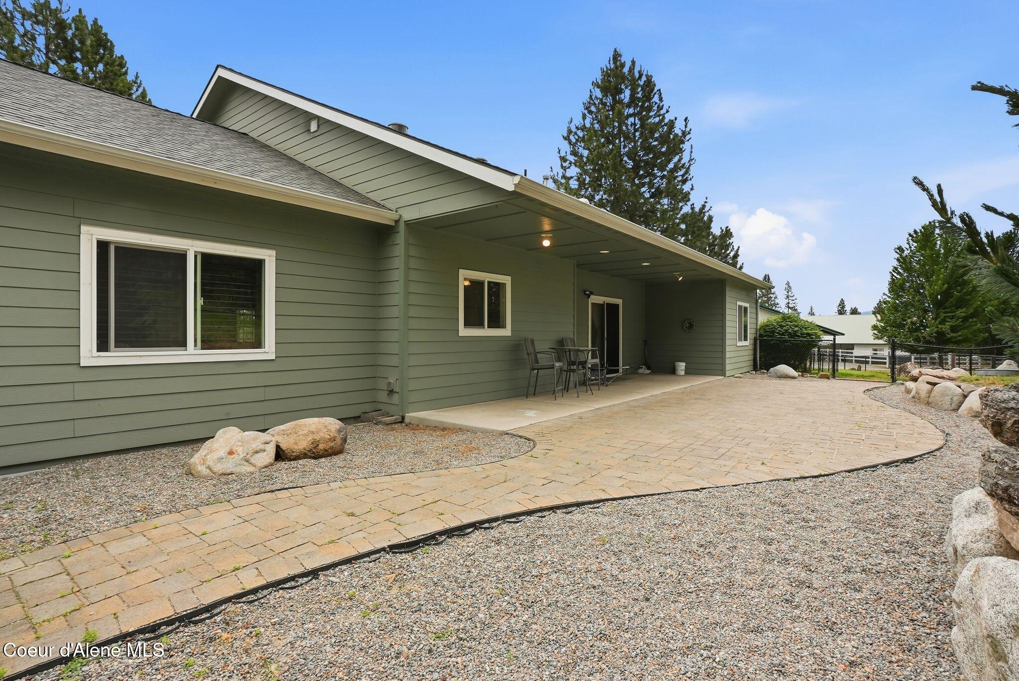 8964 Hauser Lake Road Hauser, ID 83854 - Photo 41 of 89 40_Inside-Media-Hauser-39