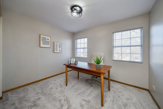 $369,900 | 119 Canton Lane, Streamwood, IL 60107