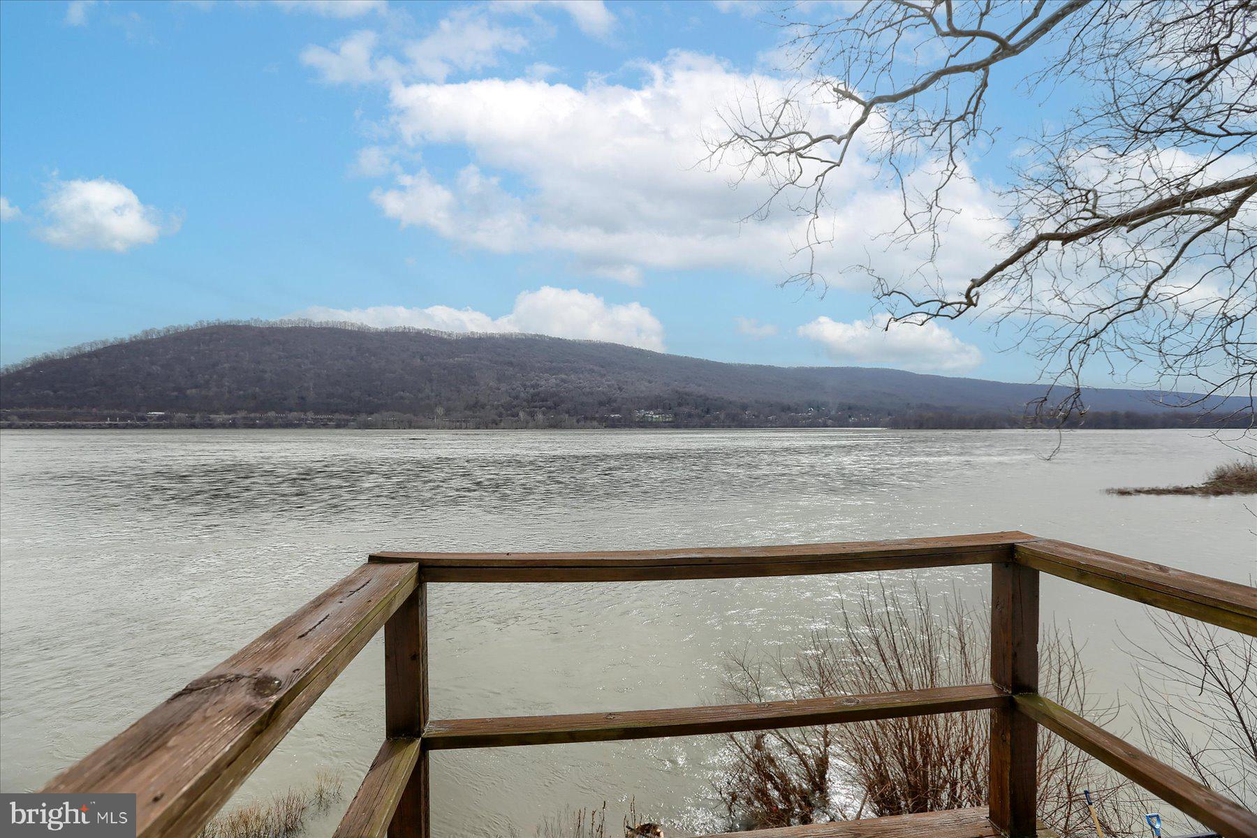 422 River Road Dauphin, PA 17018 - Photo 4 of 45