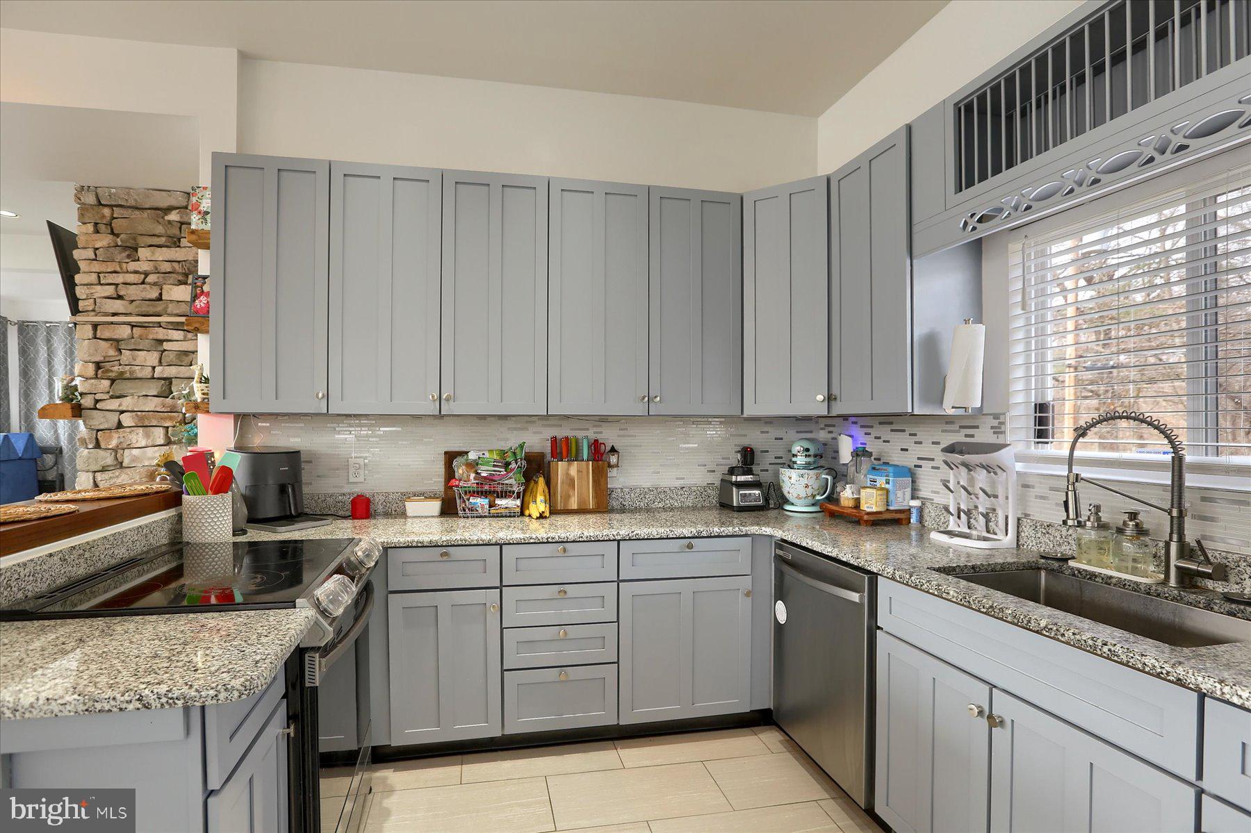 422 River Road Dauphin, PA 17018 - Photo 10 of 45