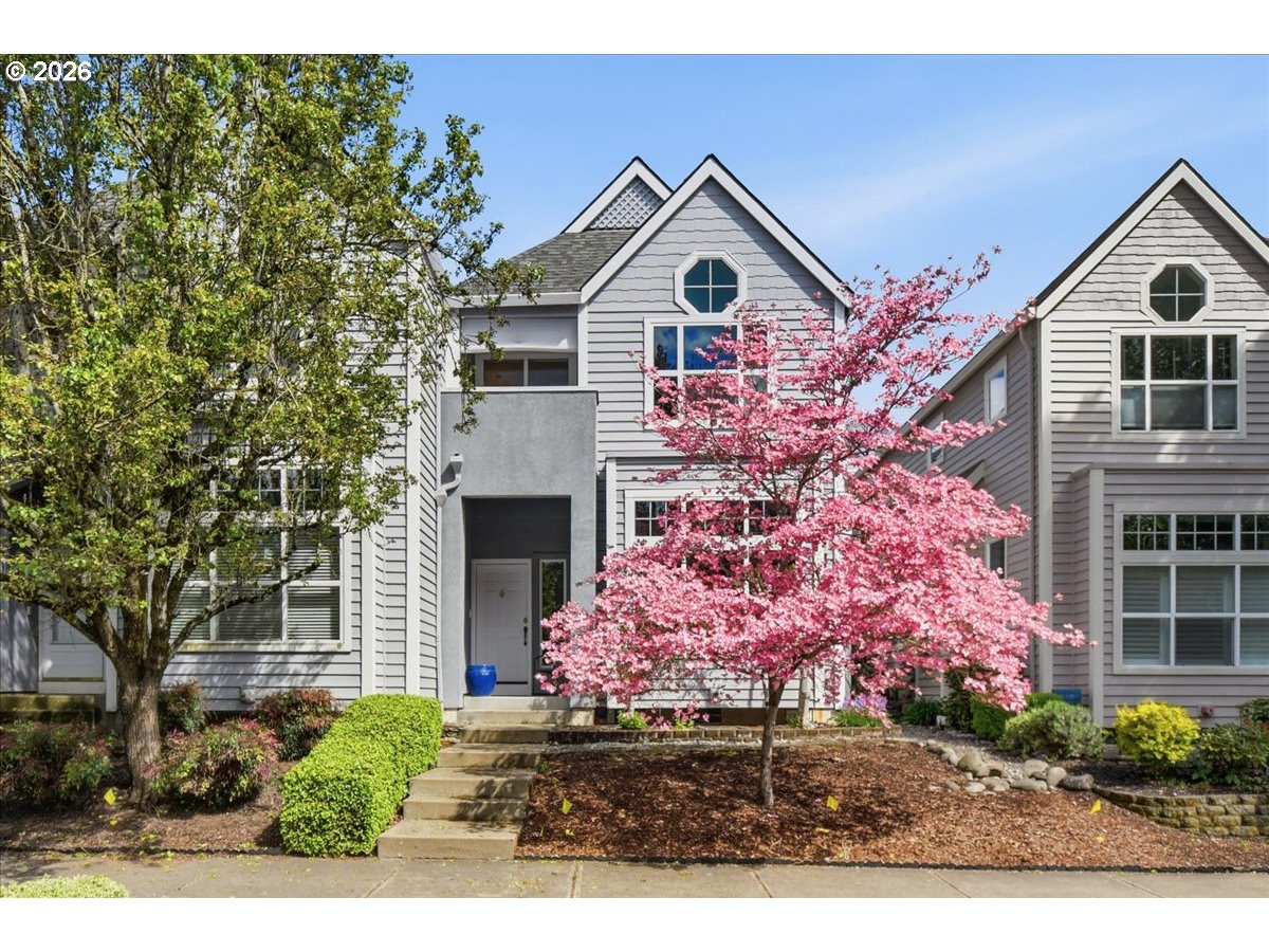 425 Northeast Roth Street Portland, OR 97211 - Photo 1 of 34 Gallery Image 1