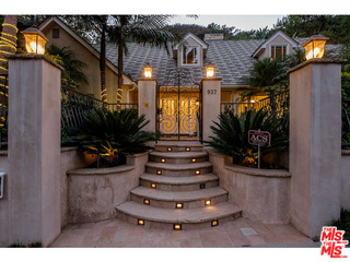 937 Chantilly Road Los Angeles, CA 90077 - Photo 2 of 34