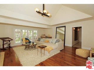 937 Chantilly Road Los Angeles, CA 90077 - Photo 11 of 34