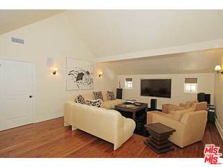 937 Chantilly Road Los Angeles, CA 90077 - Photo 14 of 34