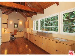 937 Chantilly Road Los Angeles, CA 90077 - Photo 19 of 34
