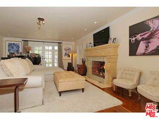 937 Chantilly Road Los Angeles, CA 90077 - Photo 8 of 34