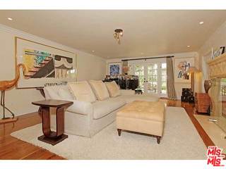 937 Chantilly Road Los Angeles, CA 90077 - Photo 10 of 34