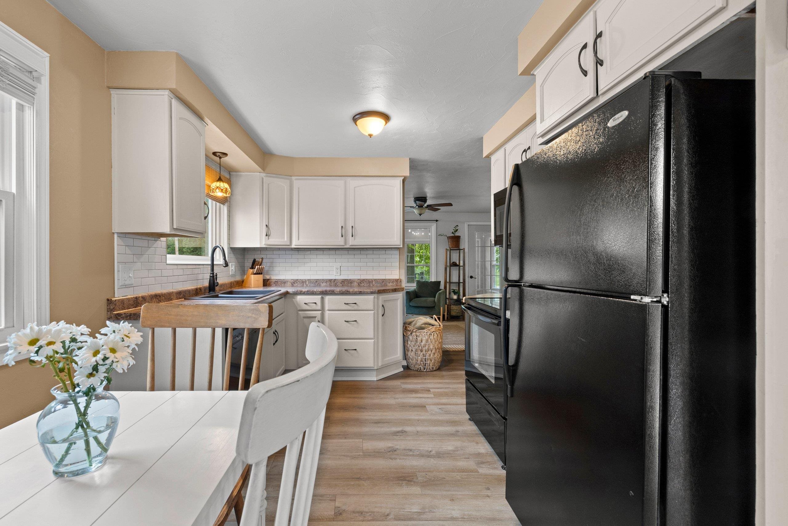 5044 East Ronsman Road New Franken, WI 54229 - Photo 16 of 57 Gallery Image 16