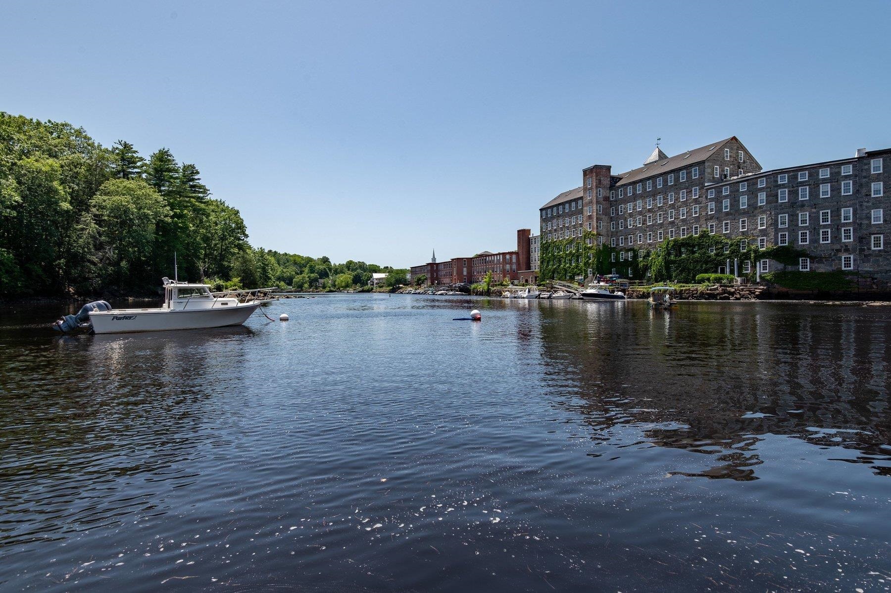 6 Bay Road, Unit 4 Newmarket, NH 03857 - Photo 52 of 60