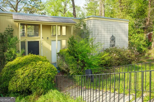 $900 | 2143 Ingleside Avenue, Macon, GA 31204