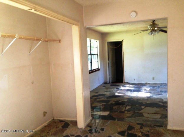 8338 Hogan Road Jacksonville, FL 32216 - Photo 4 of 7 Mstr bdrm