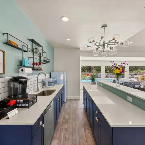 $1,125 | 13005 Heinemann Drive, Unit 2208, Austin, TX 78727