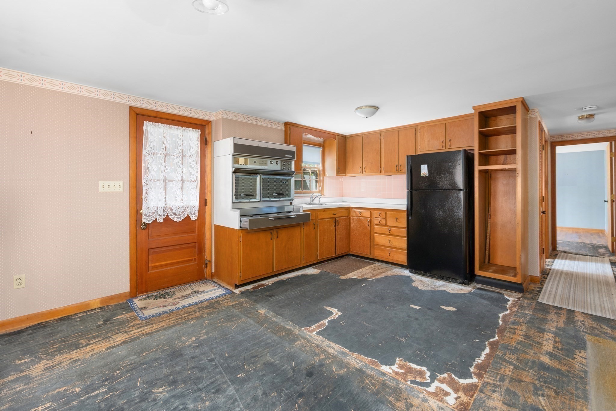 61 Laurel Road Barnstable, MA 02632 - Photo 11 of 38 Gallery Image 11