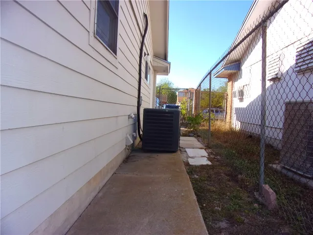 $1,550 | 4830 Bluebelle Lane, Corpus Christi, TX 78416