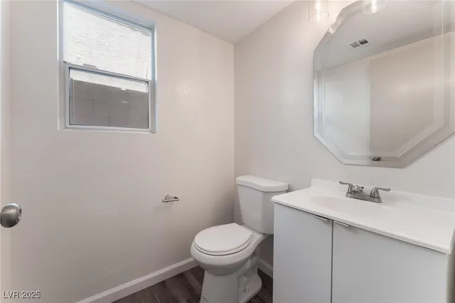 $2,595 | 10436 Beachwalk Place, Las Vegas, NV 89144