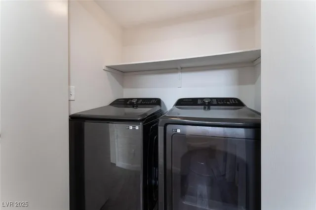 $2,595 | 10436 Beachwalk Place, Las Vegas, NV 89144