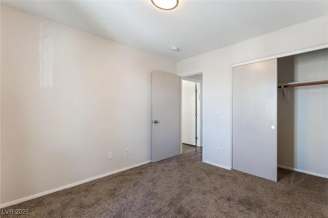 $2,595 | 10436 Beachwalk Place, Las Vegas, NV 89144