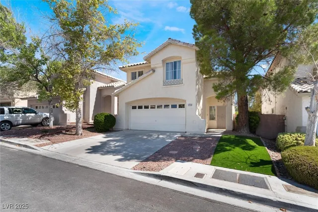 $2,595 | 10436 Beachwalk Place, Las Vegas, NV 89144