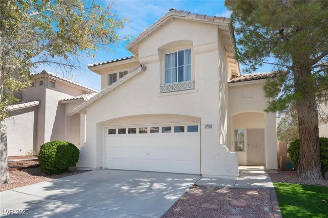 $2,595 | 10436 Beachwalk Place, Las Vegas, NV 89144