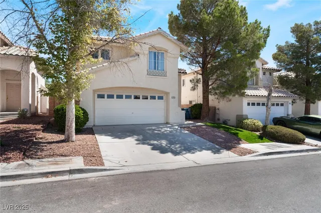 $2,595 | 10436 Beachwalk Place, Las Vegas, NV 89144